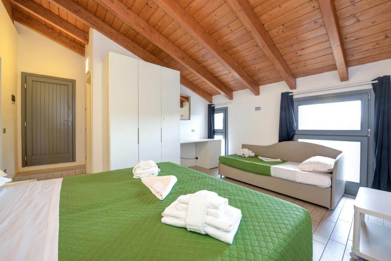 Borgo Gasparina Family Apartments Castelnuovo del Garda Eksteriør billede
