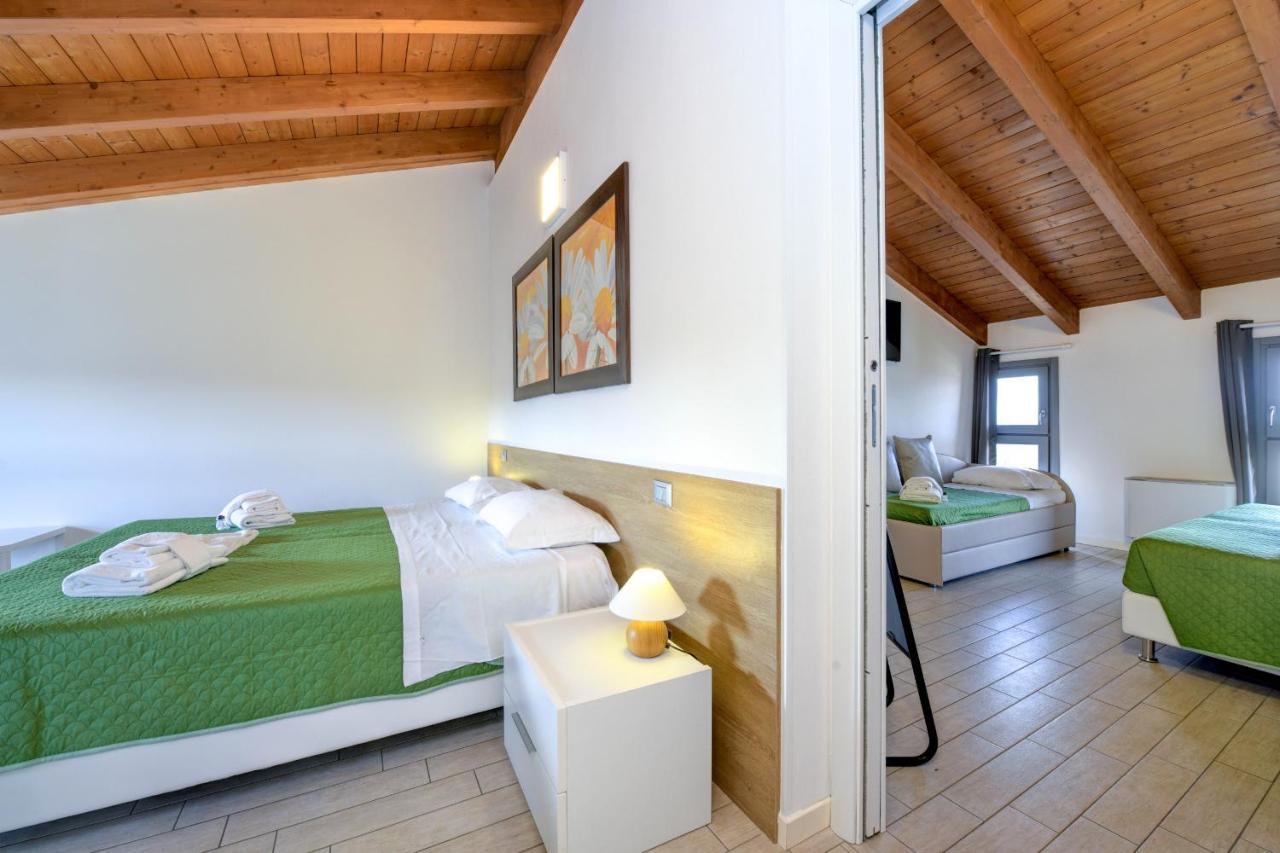 Borgo Gasparina Family Apartments Castelnuovo del Garda Eksteriør billede