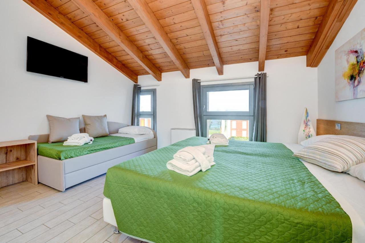 Borgo Gasparina Family Apartments Castelnuovo del Garda Eksteriør billede