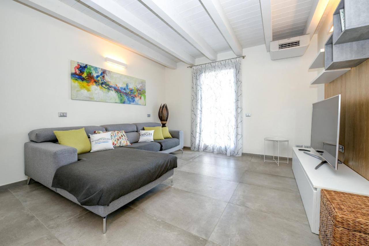 Borgo Gasparina Family Apartments Castelnuovo del Garda Eksteriør billede