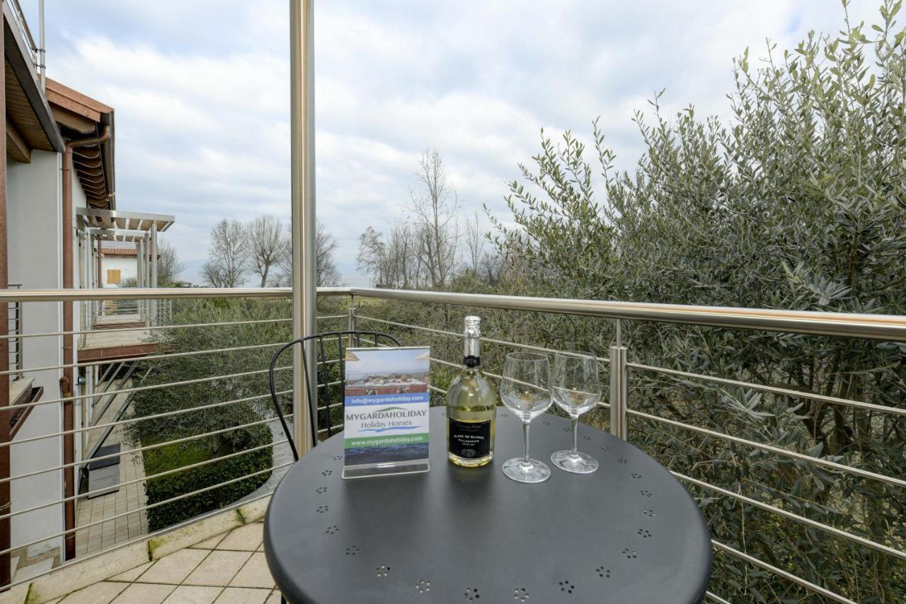 Borgo Gasparina Family Apartments Castelnuovo del Garda Eksteriør billede