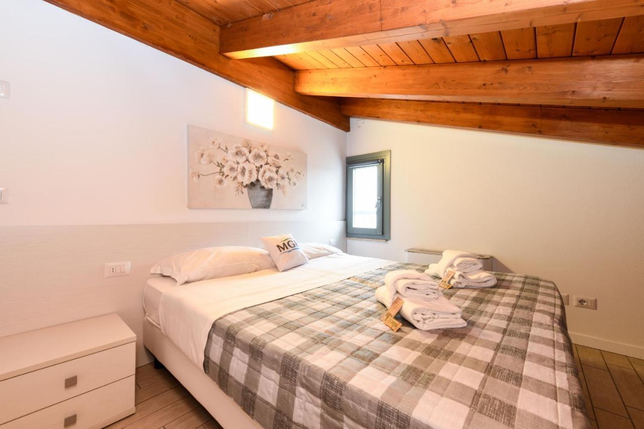 Borgo Gasparina Family Apartments Castelnuovo del Garda Eksteriør billede