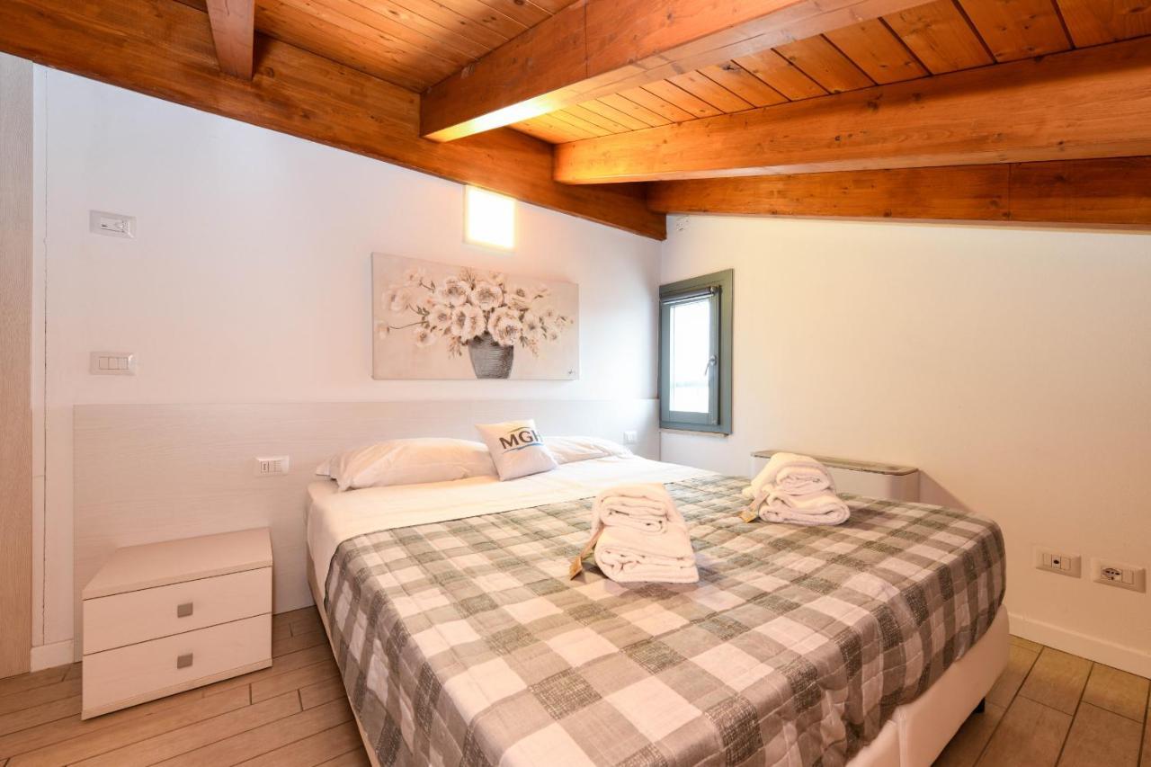 Borgo Gasparina Family Apartments Castelnuovo del Garda Eksteriør billede